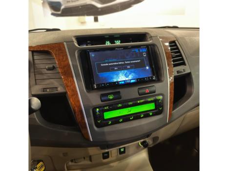 TOYOTA Hilux SW4 3.0 16V 4P SRV 4X4 7 LUGARES TURBO DIESEL AUTOMTICO, Foto 7