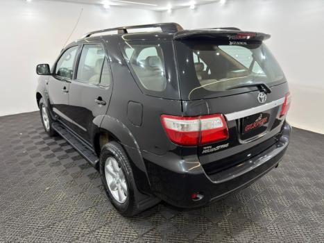 TOYOTA Hilux SW4 3.0 16V 4P SRV 4X4 7 LUGARES TURBO DIESEL AUTOMTICO, Foto 7