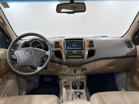 TOYOTA Hilux SW4 3.0 16V 4P SRV 4X4 7 LUGARES TURBO DIESEL AUTOMTICO, Foto 11