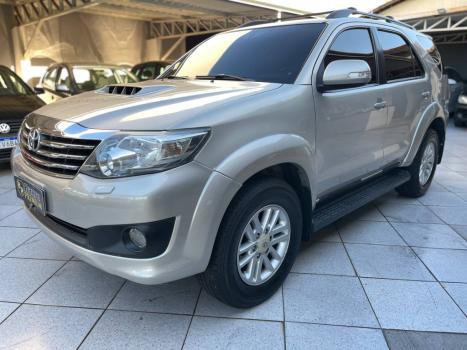 TOYOTA Hilux SW4 3.0 16V 4P SR 4X4 TURBO DIESEL AUTOM�TICO, Foto 6