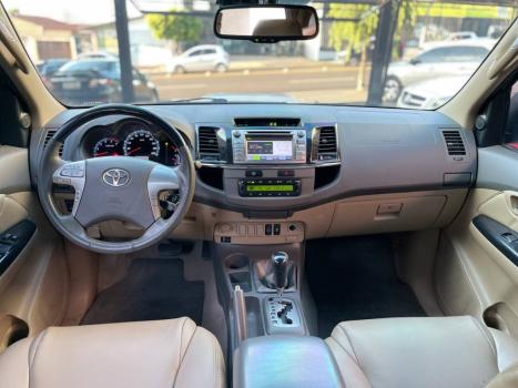 TOYOTA Hilux SW4 3.0 16V 4P SR 4X4 TURBO DIESEL AUTOM�TICO, Foto 11