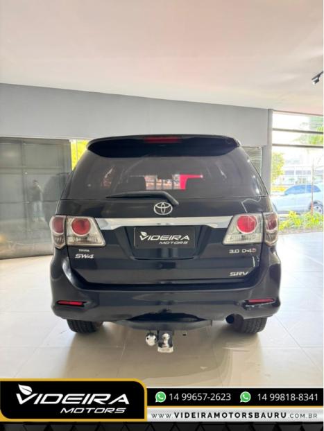 TOYOTA Hilux SW4 3.0 V6 12V 4P SRV 4X4 TURBO DIESEL AUTOM�TICO, Foto 5