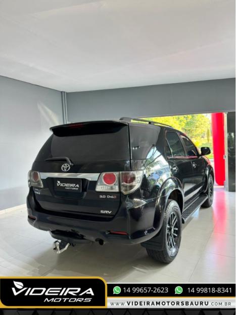 TOYOTA Hilux SW4 3.0 V6 12V 4P SRV 4X4 TURBO DIESEL AUTOM�TICO, Foto 6