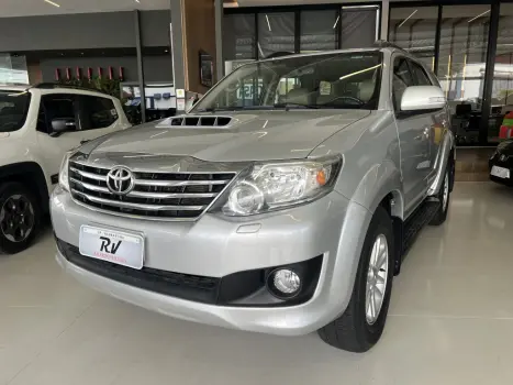 TOYOTA Hilux SW4 3.0 16V 4P SRV 4X4 TURBO DIESEL AUTOM�TICO, Foto 1