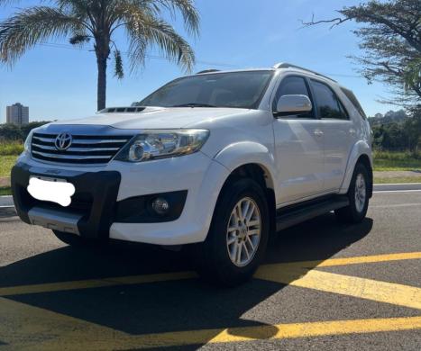 TOYOTA Hilux SW4 3.0 16V 4P SRV 4X4 7 LUGARES TURBO DIESEL AUTOM�TICO, Foto 1