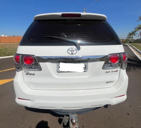 TOYOTA Hilux SW4 3.0 16V 4P SRV 4X4 7 LUGARES TURBO DIESEL AUTOM�TICO, Foto 3