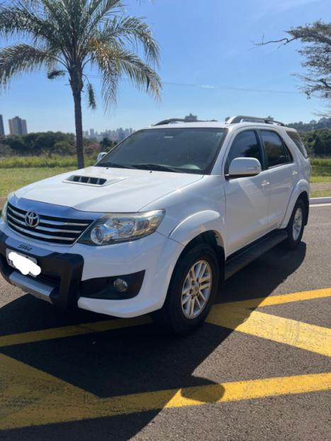 TOYOTA Hilux SW4 3.0 16V 4P SRV 4X4 7 LUGARES TURBO DIESEL AUTOM�TICO, Foto 10