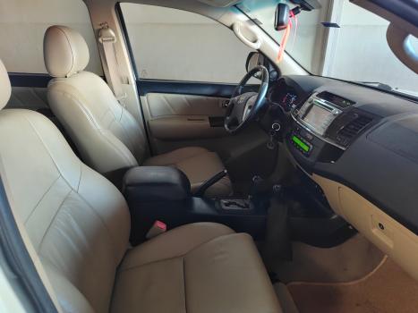 TOYOTA Hilux SW4 3.0 16V 4P SR 4X4 TURBO DIESEL AUTOMÁTICO, Foto 7