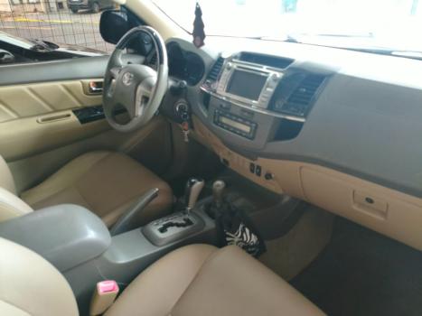 TOYOTA Hilux SW4 3.0 16V 4P SRV 4X4 7 LUGARES TURBO DIESEL AUTOMÁTICO, Foto 12