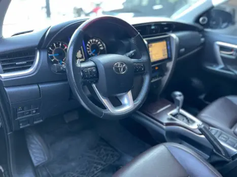 TOYOTA Hilux SW4 , Foto 16