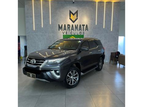 TOYOTA Hilux SW4 , Foto 3