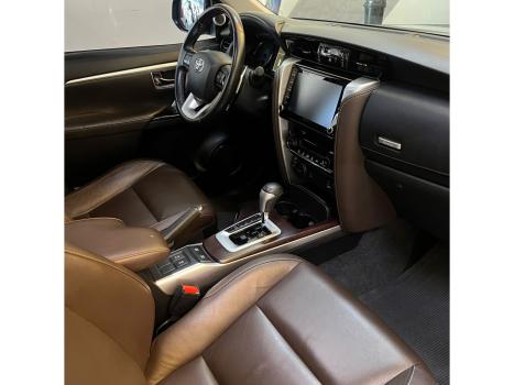 TOYOTA Hilux SW4 , Foto 11