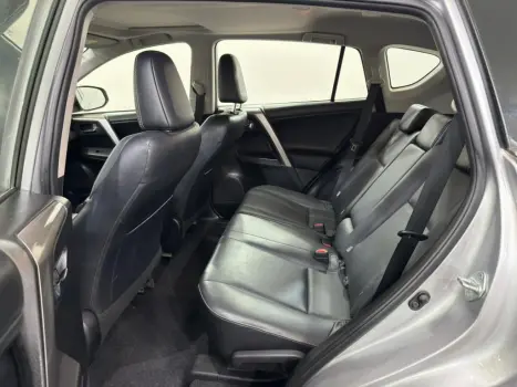 TOYOTA RAV 4 , Foto 8
