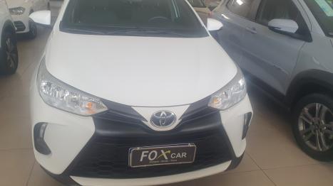 TOYOTA Yaris Hatch 1.5 16V 4P FLEX XL MULTIDRIVE AUTOMTICO CVT, Foto 5