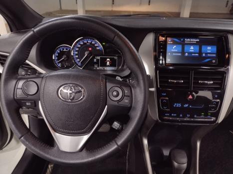 TOYOTA Yaris Hatch 1.5 16V 4P FLEX XLS CONNECT MULTIDRIVE AUTOMTICO CVT, Foto 29