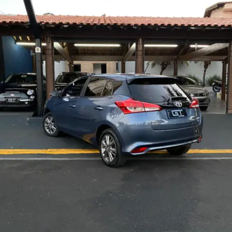 TOYOTA Yaris Hatch 1.5 16V 4P FLEX XL PLUS CONNECT MULTIDRIVE AUTOMÁTICO CVT, Foto 2 TOYOTA Yaris Hatch 1.5 16V 4P FLEX XL PLUS CONNECT MULTIDRIVE AUTOMÁTICO CVT, Foto 2