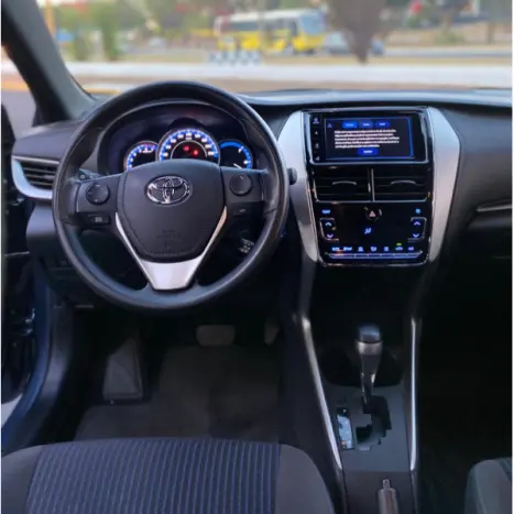 TOYOTA Yaris Hatch 1.5 16V 4P FLEX XL PLUS CONNECT MULTIDRIVE AUTOMÁTICO CVT, Foto 6 TOYOTA Yaris Hatch 1.5 16V 4P FLEX XL PLUS CONNECT MULTIDRIVE AUTOMÁTICO CVT, Foto 6