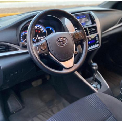 TOYOTA Yaris Hatch 1.5 16V 4P FLEX XL PLUS CONNECT MULTIDRIVE AUTOMÁTICO CVT, Foto 8 TOYOTA Yaris Hatch 1.5 16V 4P FLEX XL PLUS CONNECT MULTIDRIVE AUTOMÁTICO CVT, Foto 8