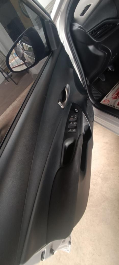 TOYOTA Yaris Hatch 1.3 16V 4P FLEX XL, Foto 4