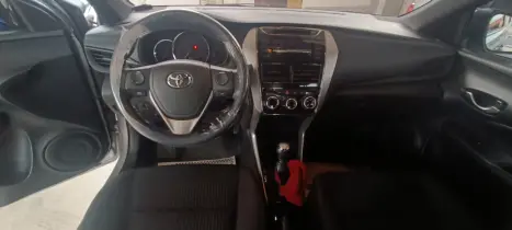 TOYOTA Yaris Hatch 1.3 16V 4P FLEX XL, Foto 7