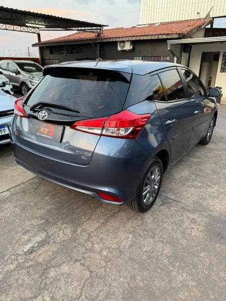 TOYOTA Yaris Hatch 1.5 16V 4P FLEX XL PLUS CONNECT MULTIDRIVE AUTOMTICO CVT, Foto 4