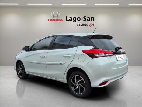 TOYOTA Yaris Hatch 1.5 16V 4P FLEX XS CONNECT MULTIDRIVE AUTOMTICO CVT, Foto 2