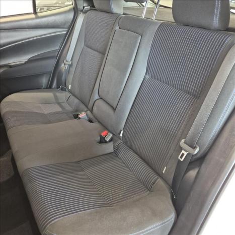 TOYOTA Yaris Hatch 1.3 16V 4P FLEX XL PLUS TECH MULTIDRIVE AUTOMTICO CVT, Foto 12