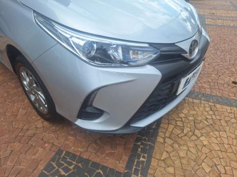 TOYOTA Yaris Hatch 1.5 16V 4P FLEX XS MULTIDRIVE AUTOMTICO CVT, Foto 8