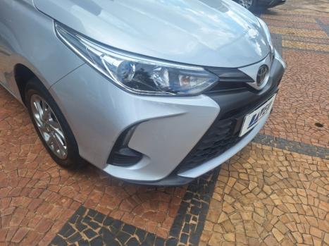 TOYOTA Yaris Hatch 1.5 16V 4P FLEX XS MULTIDRIVE AUTOMTICO CVT, Foto 17