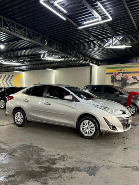 TOYOTA Yaris Hatch 1.5 16V 4P FLEX XL MULTIDRIVE AUTOMTICO CVT, Foto 2