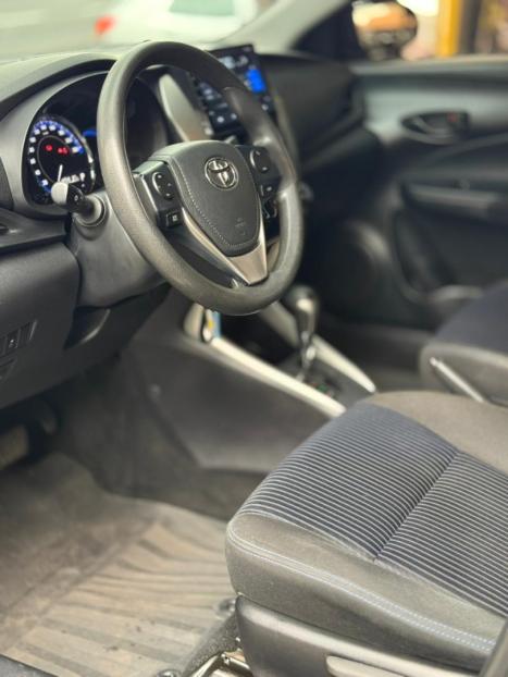 TOYOTA Yaris Hatch 1.5 16V 4P FLEX XL MULTIDRIVE AUTOMTICO CVT, Foto 12