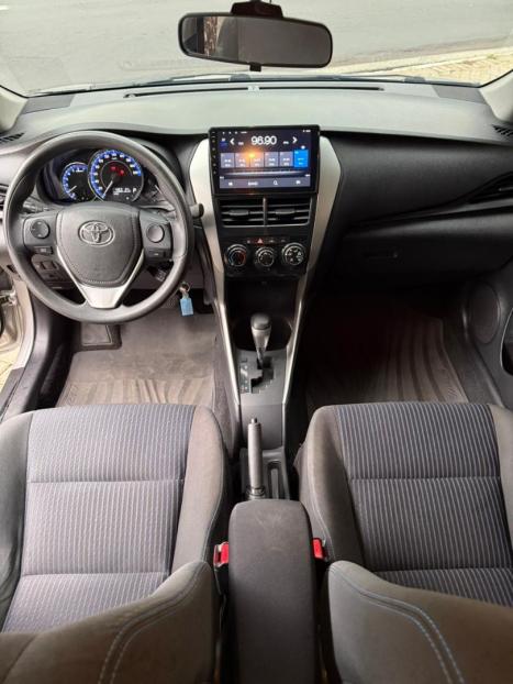 TOYOTA Yaris Hatch 1.5 16V 4P FLEX XL MULTIDRIVE AUTOMTICO CVT, Foto 13