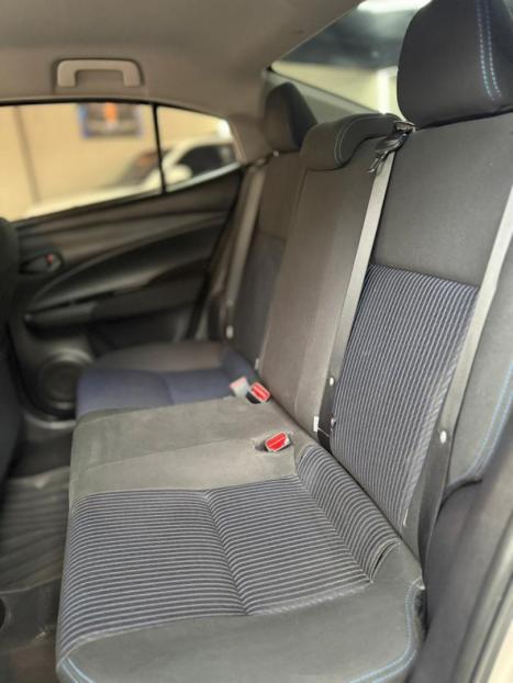 TOYOTA Yaris Hatch 1.5 16V 4P FLEX XL MULTIDRIVE AUTOMTICO CVT, Foto 16