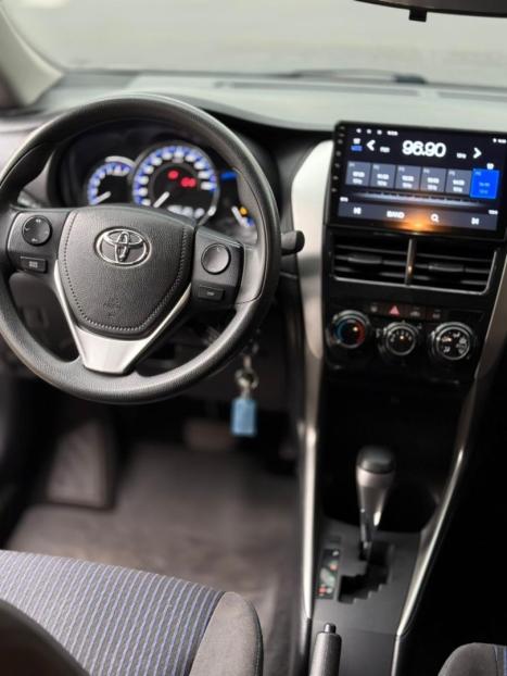 TOYOTA Yaris Hatch 1.5 16V 4P FLEX XL MULTIDRIVE AUTOMTICO CVT, Foto 18
