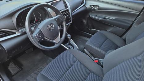 TOYOTA Yaris Hatch 1.5 16V 4P FLEX XL PLUS CONNECT MULTIDRIVE AUTOMTICO CVT, Foto 8