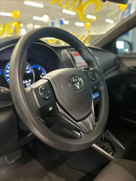 TOYOTA Yaris Hatch 1.5 16V 4P FLEX XL MULTIDRIVE AUTOMTICO CVT, Foto 10