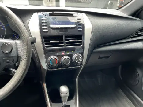 TOYOTA Yaris Hatch 1.3 16V 4P FLEX XL MULTIDRIVE AUTOM�TICO CVT, Foto 10