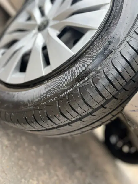 TOYOTA Yaris Hatch 1.3 16V 4P FLEX XL MULTIDRIVE AUTOM�TICO CVT, Foto 14