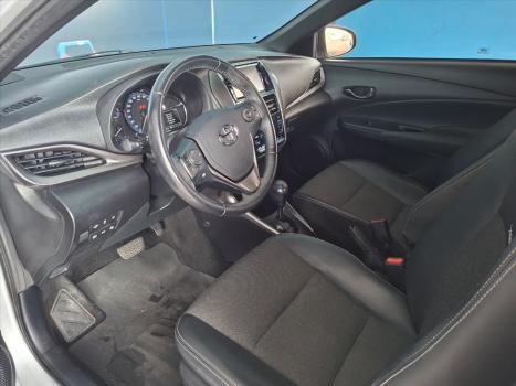 TOYOTA Yaris Hatch 1.5 16V 4P FLEX XL MULTIDRIVE AUTOM�TICO CVT, Foto 10
