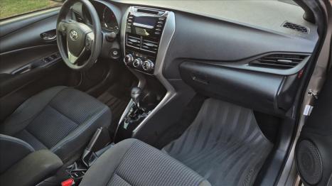 TOYOTA Yaris Hatch 1.3 16V 4P FLEX XL MULTIDRIVE AUTOM�TICO CVT, Foto 7