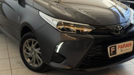 TOYOTA Yaris Hatch 1.5 16V 4P FLEX XS CONNECT MULTIDRIVE AUTOM�TICO CVT, Foto 5