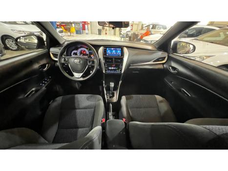 TOYOTA Yaris Hatch 1.5 16V 4P FLEX XL MULTIDRIVE AUTOM�TICO CVT, Foto 9