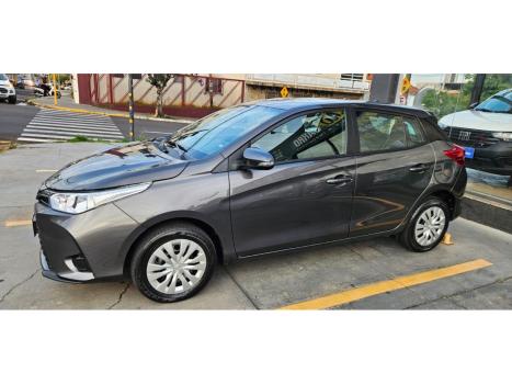 TOYOTA Yaris Hatch 1.5 16V 4P FLEX XL MULTIDRIVE AUTOM�TICO CVT, Foto 3