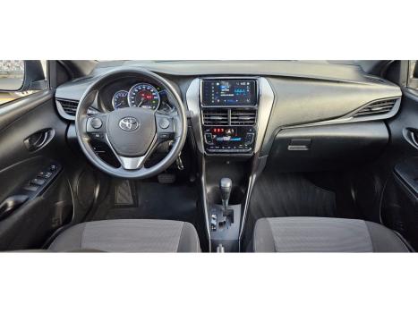 TOYOTA Yaris Hatch 1.5 16V 4P FLEX XL MULTIDRIVE AUTOM�TICO CVT, Foto 8