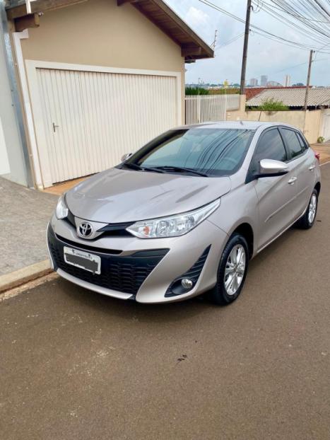 TOYOTA Yaris Hatch 1.3 16V 4P FLEX XL, Foto 2