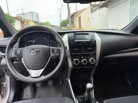 TOYOTA Yaris Hatch 1.3 16V 4P FLEX XL, Foto 4