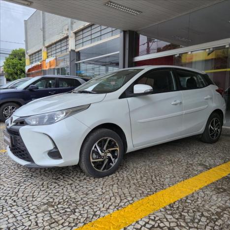 TOYOTA Yaris Hatch 1.5 16V 4P FLEX XS CONNECT MULTIDRIVE AUTOM�TICO CVT, Foto 3