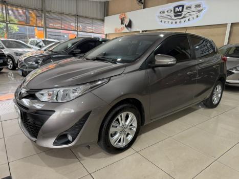 TOYOTA Yaris Hatch 1.3 16V 4P FLEX XL MULTIDRIVE AUTOM�TICO CVT, Foto 3