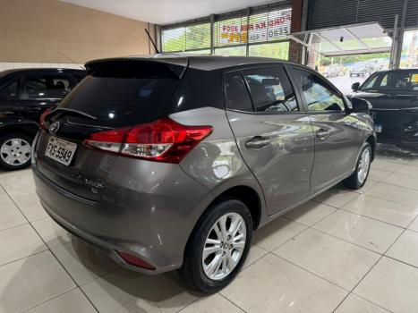 TOYOTA Yaris Hatch 1.3 16V 4P FLEX XL MULTIDRIVE AUTOM�TICO CVT, Foto 4