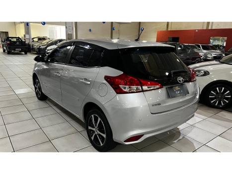 TOYOTA Yaris Hatch 1.5 16V 4P FLEX XL MULTIDRIVE AUTOM�TICO CVT, Foto 3